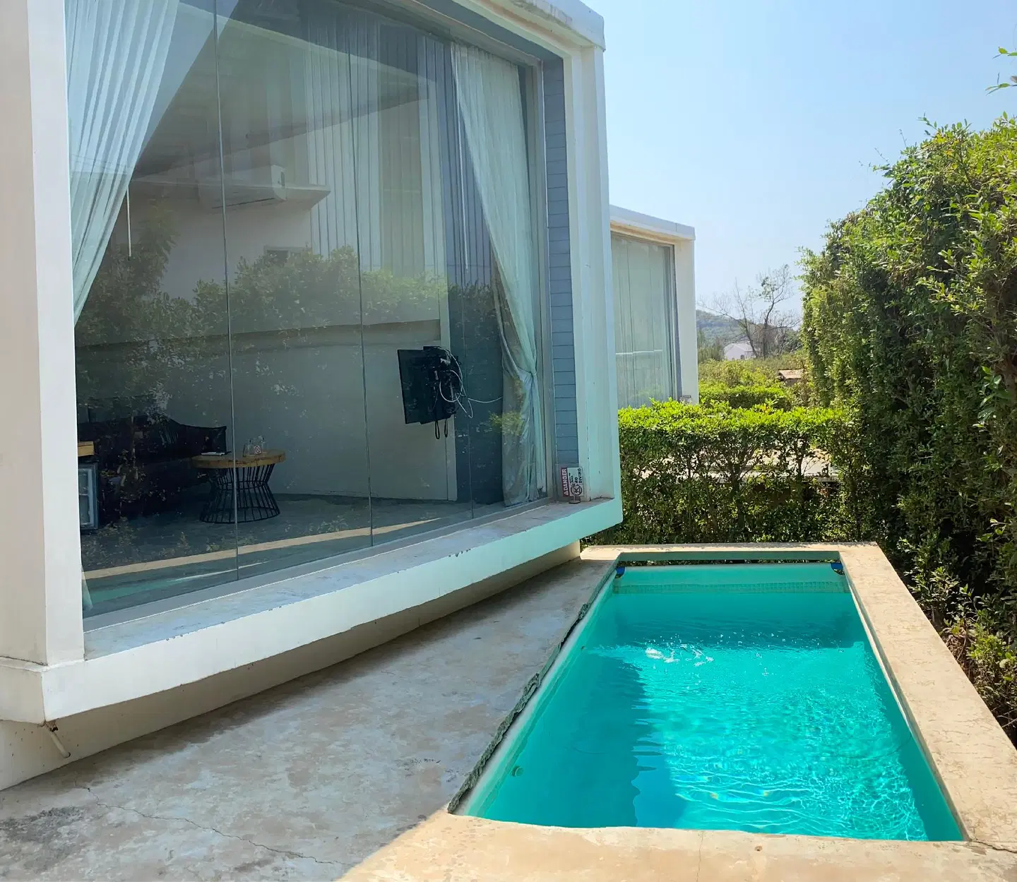 Nomad OUTDOOR_POOL