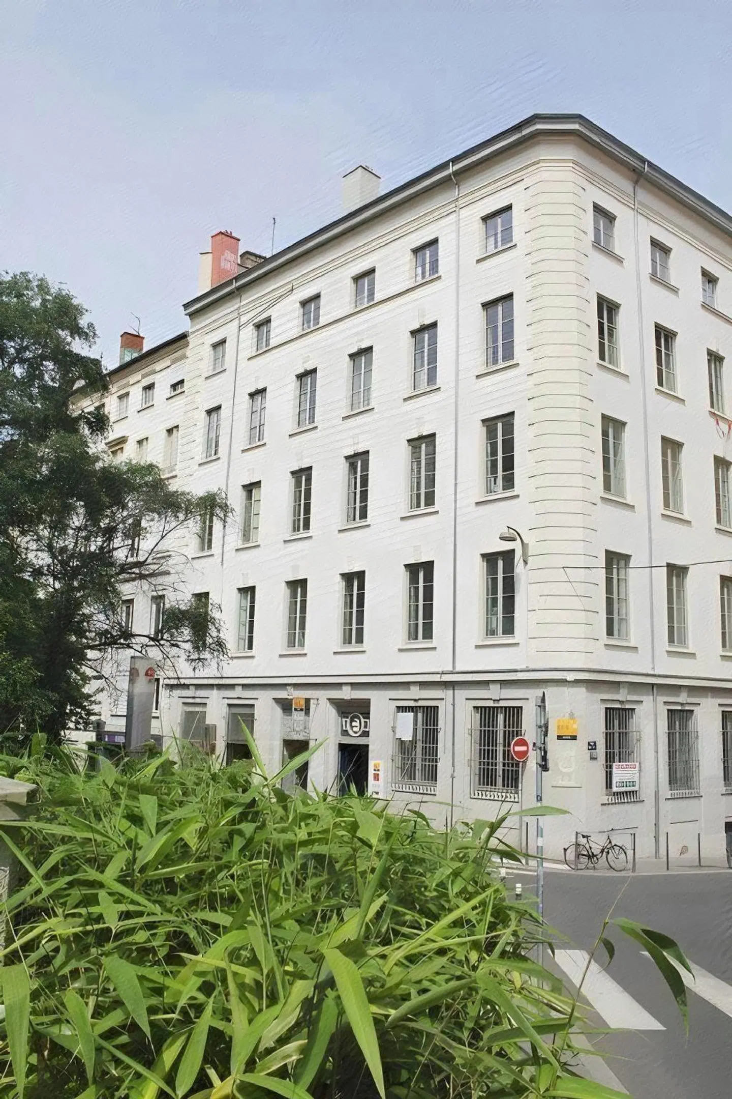Away Hostel EXTERIOR