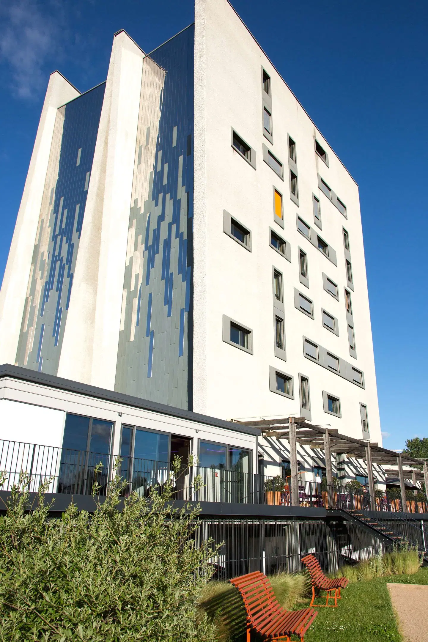 DoubleTree by Hilton Lyon Eurexpo EXTERIOR