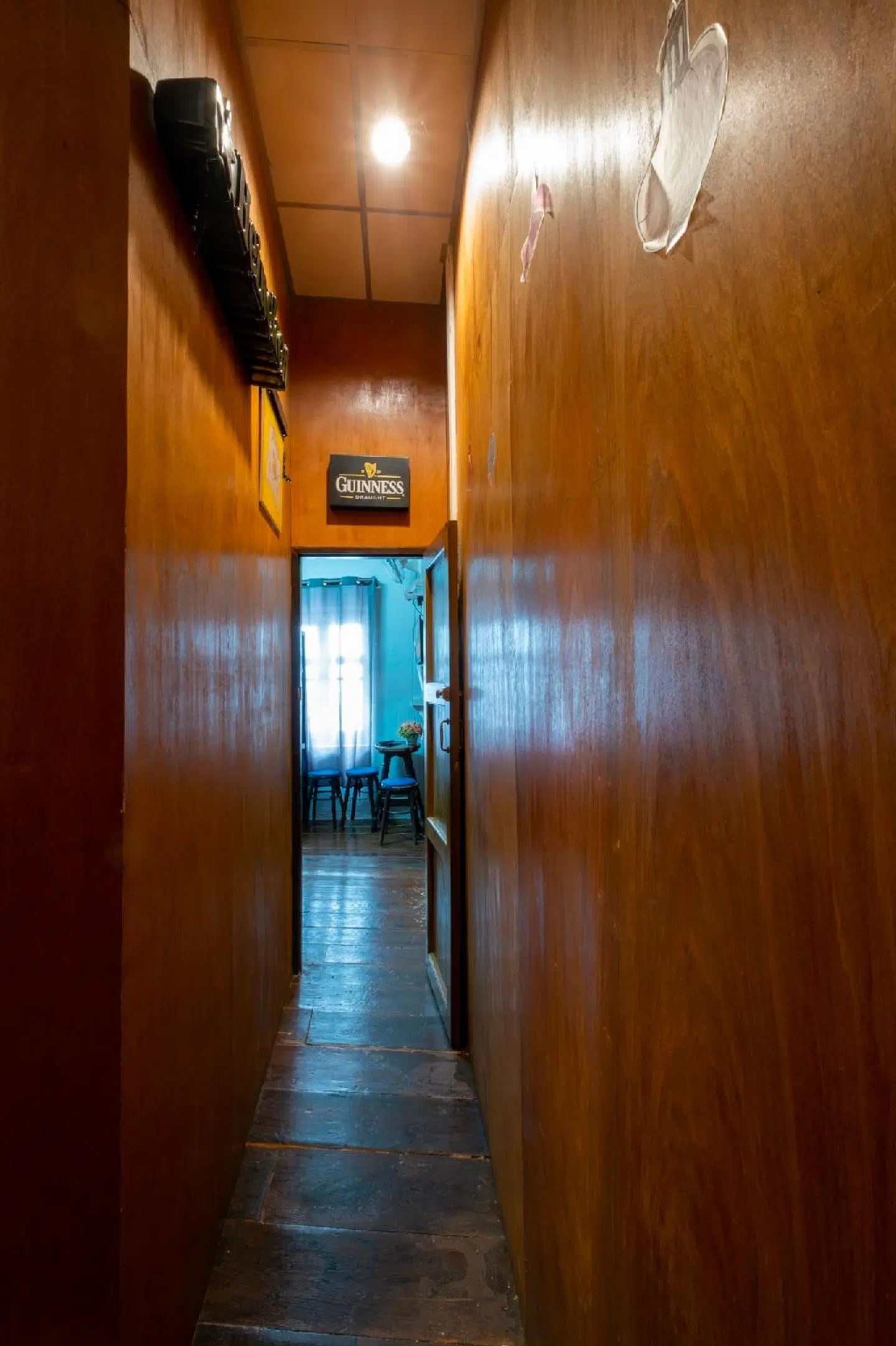 Sip N' Camp - Hostel Hallenbad