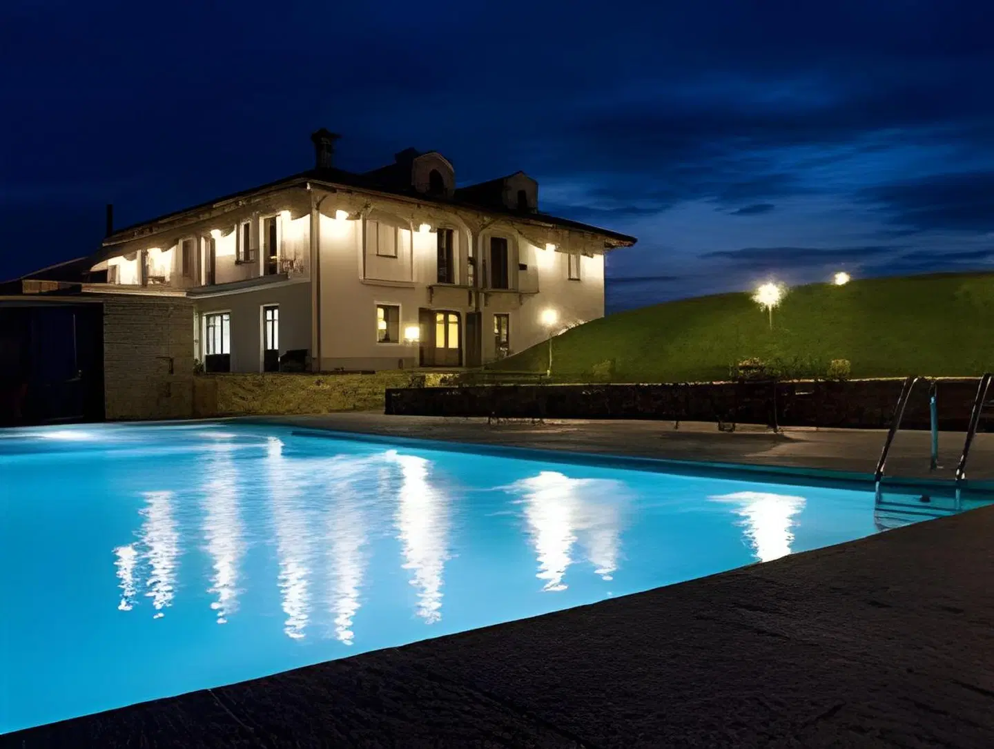 Agriturismo La Torricella OUTDOOR_POOL