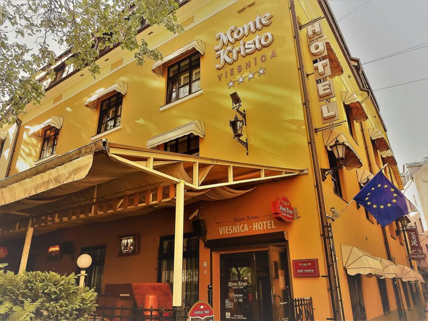 Monte Kristo EXTERIOR
