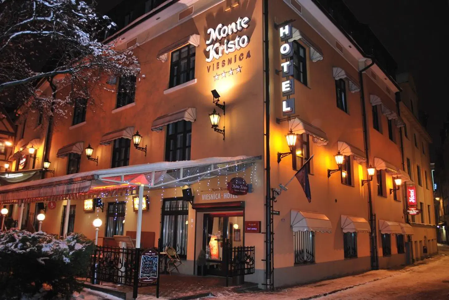 Monte Kristo EXTERIOR