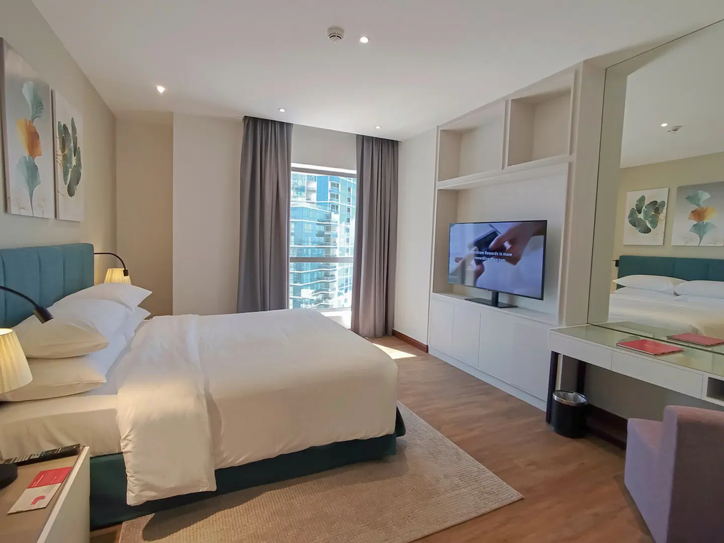 Ramada Hotel & Suites by Wyndham Dubai JBR ROOM_EXAMPLE