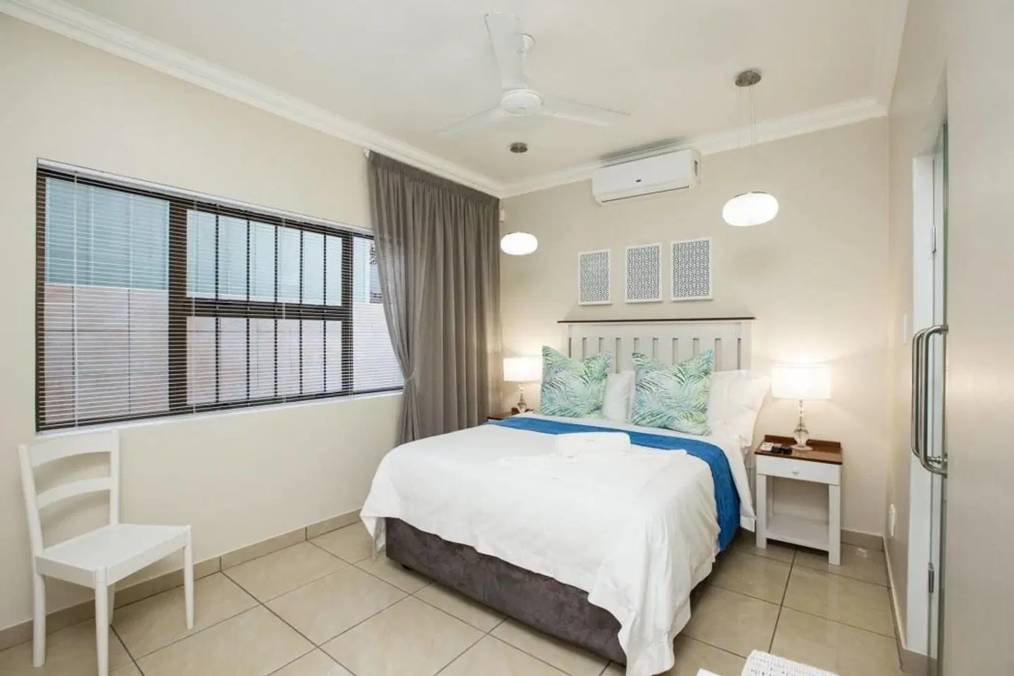 At Doms B&B ROOM_EXAMPLE