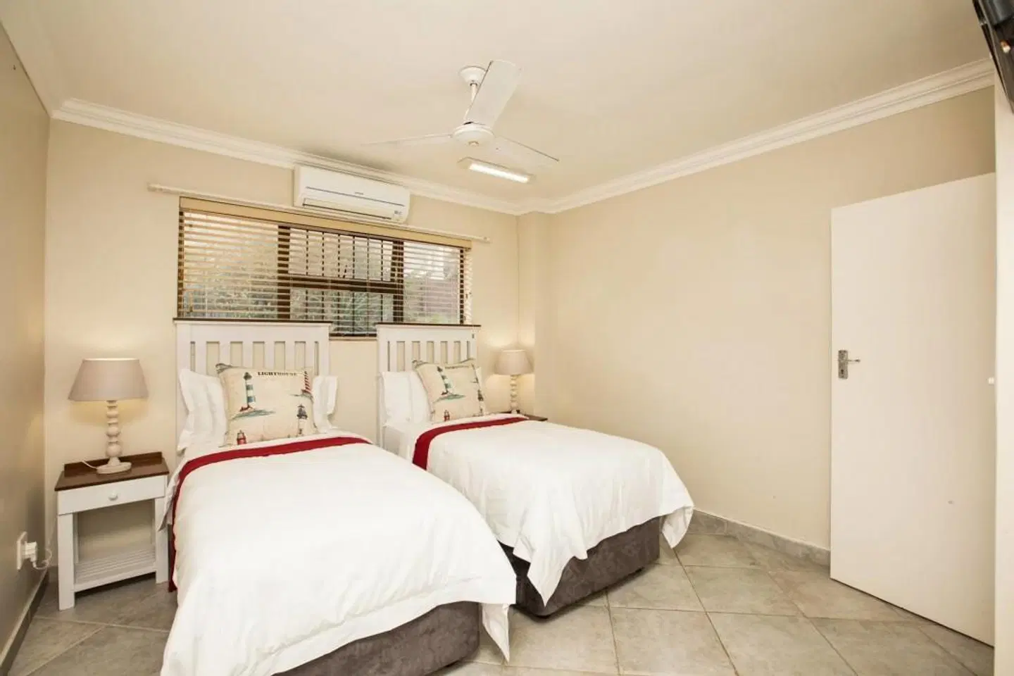 At Doms B&B ROOM_EXAMPLE