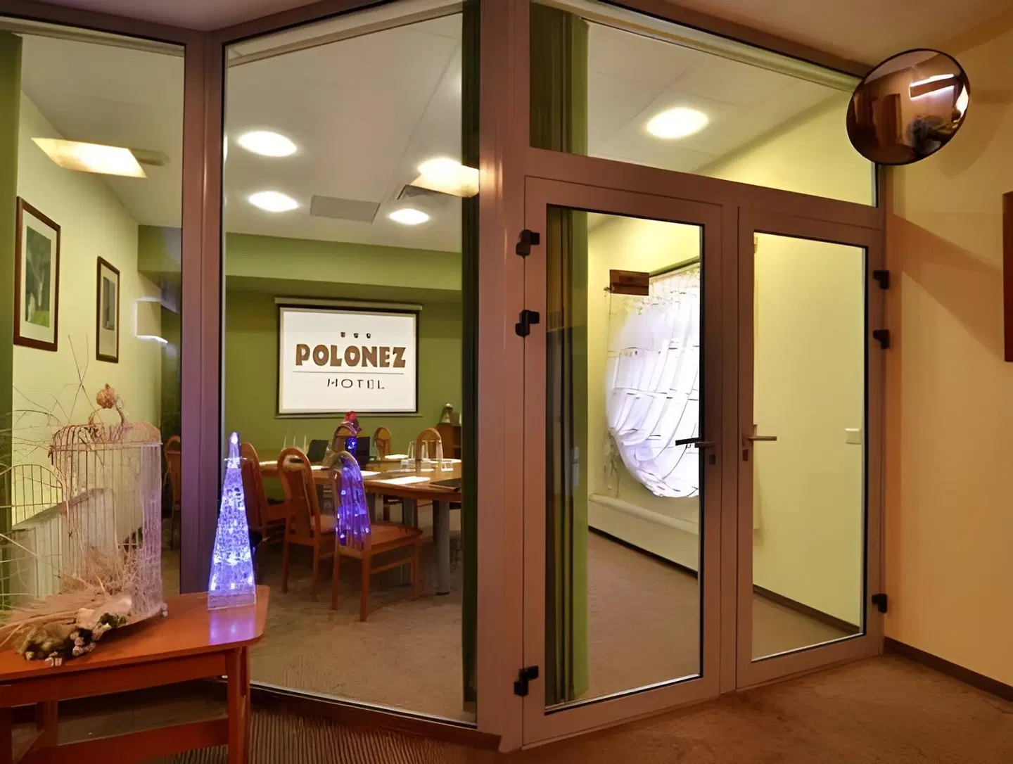 Polonez ROOM_EXAMPLE