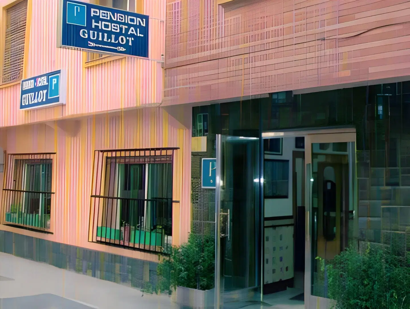 Hostal Guillot EXTERIOR