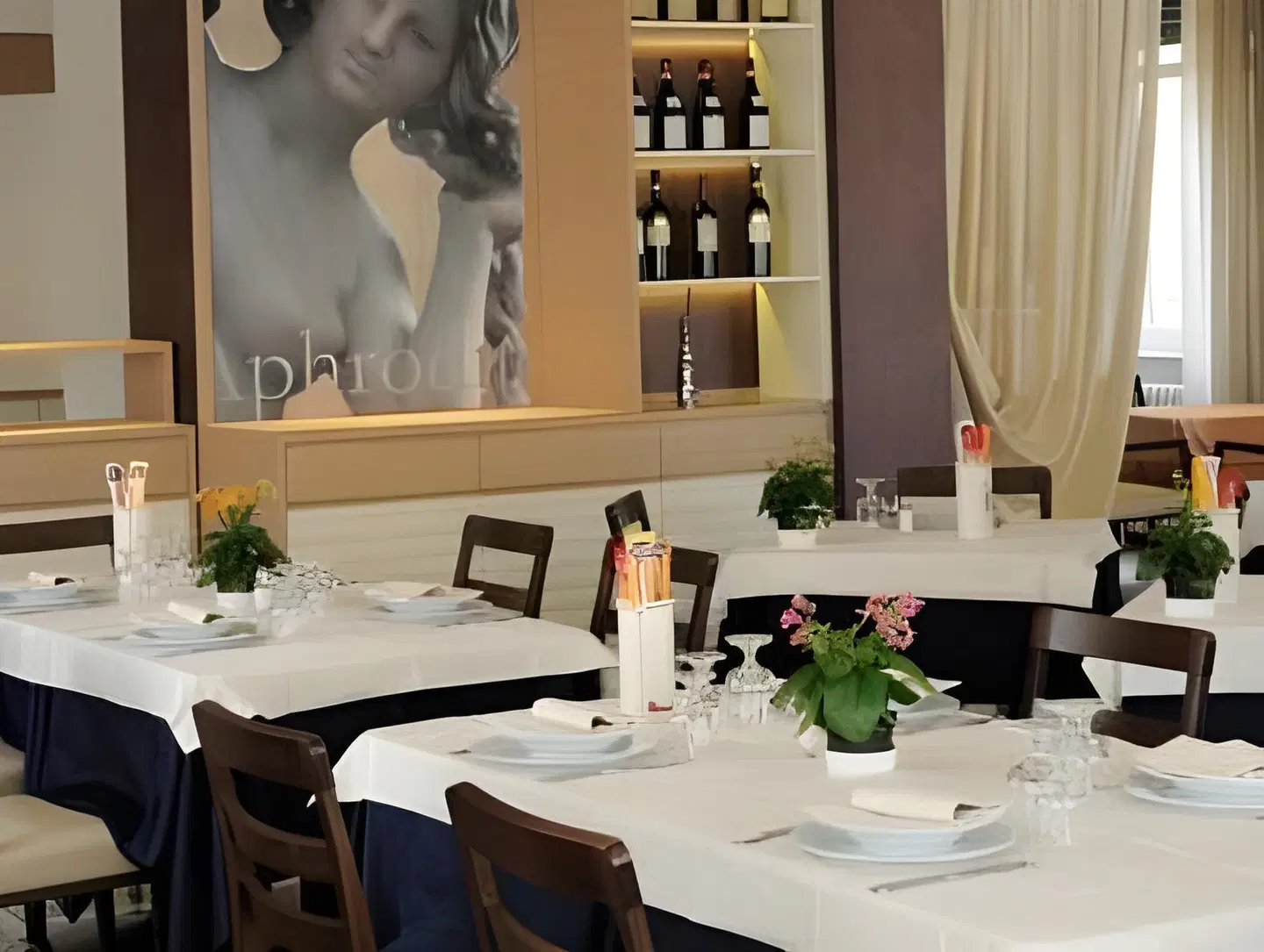 Villa Mon Toc Restaurant