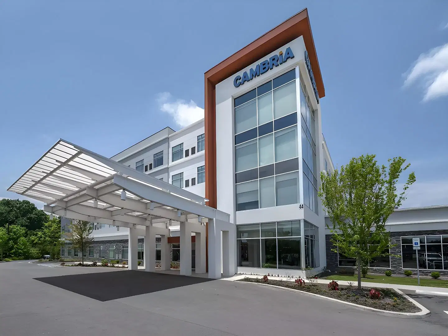 Cambria Hotel Nashville Airport EXTERIOR