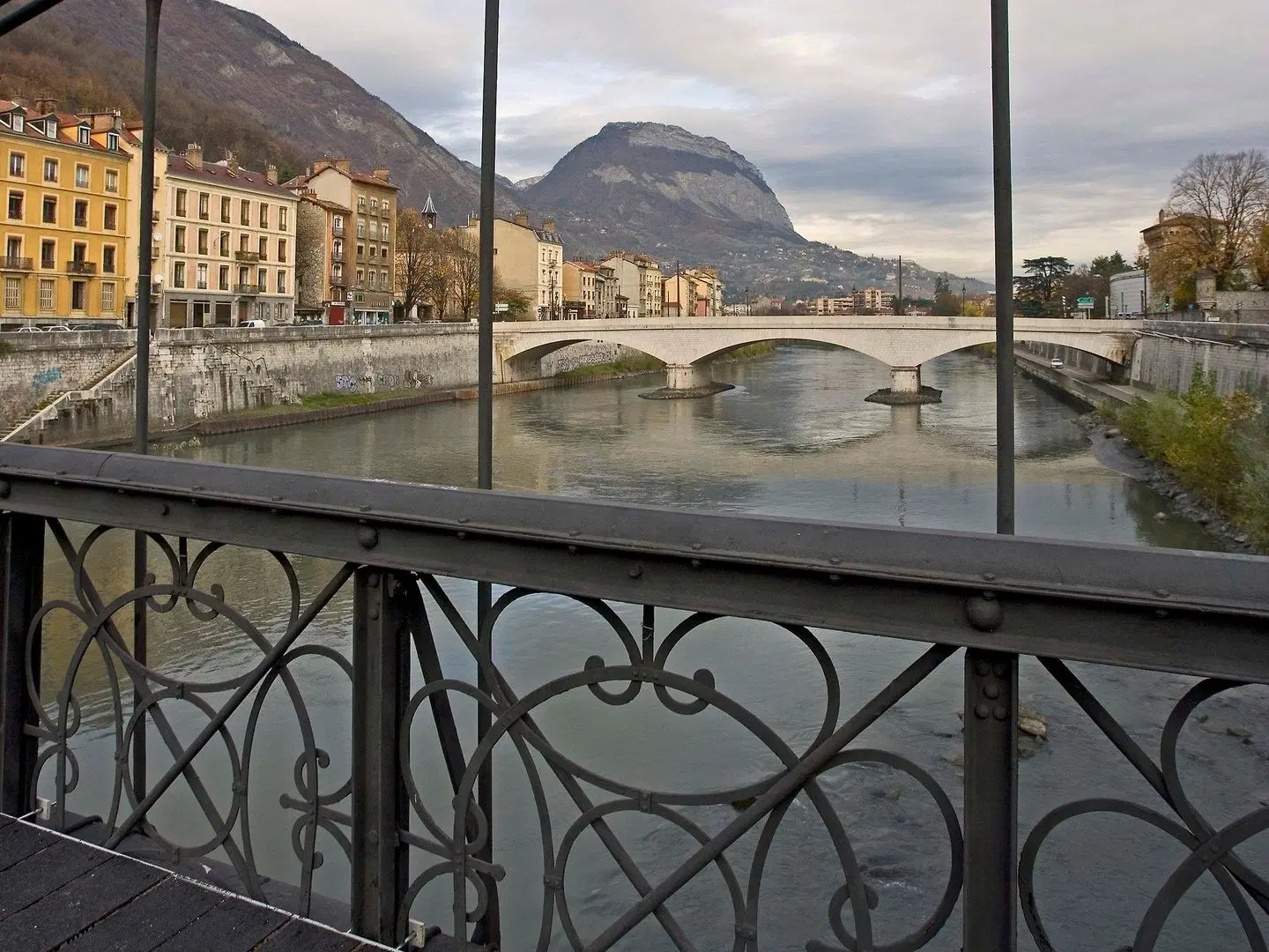 ibis Styles Grenoble Centre Gare Hallenbad