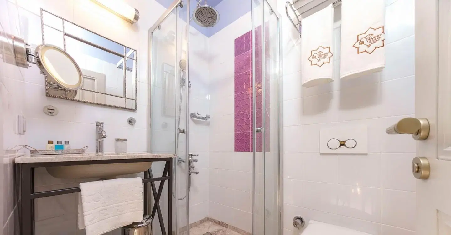 Delight Deluxe Boutique Hotel Badezimmer