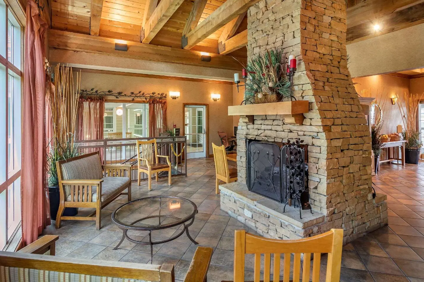 Econo Lodge Riverside LOUNGE_LOBBY