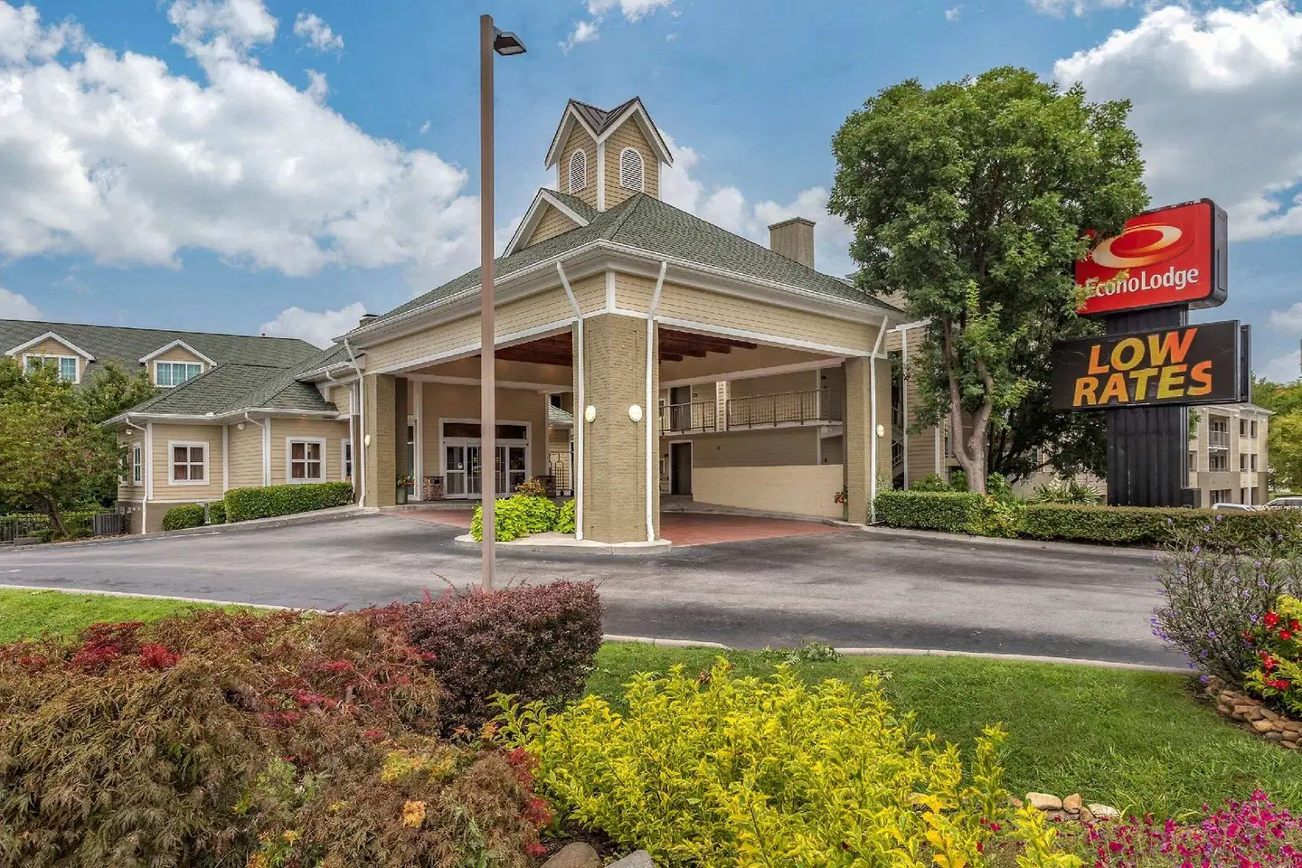 Econo Lodge Riverside EXTERIOR