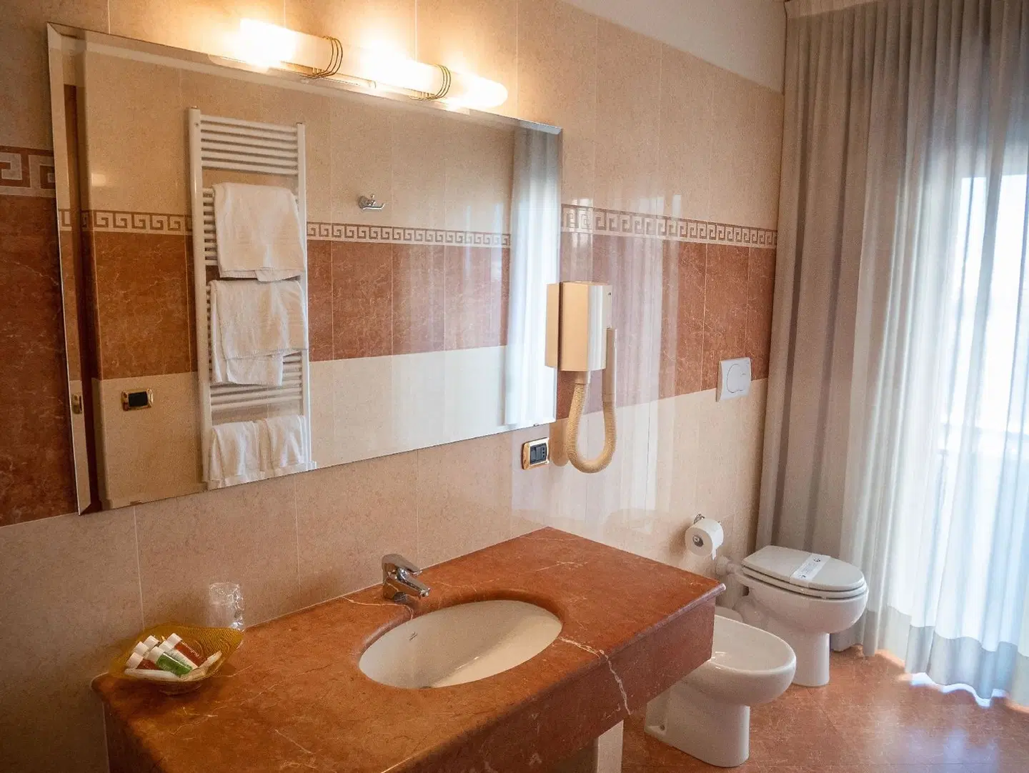 Dipendenza Hotel Londra Badezimmer