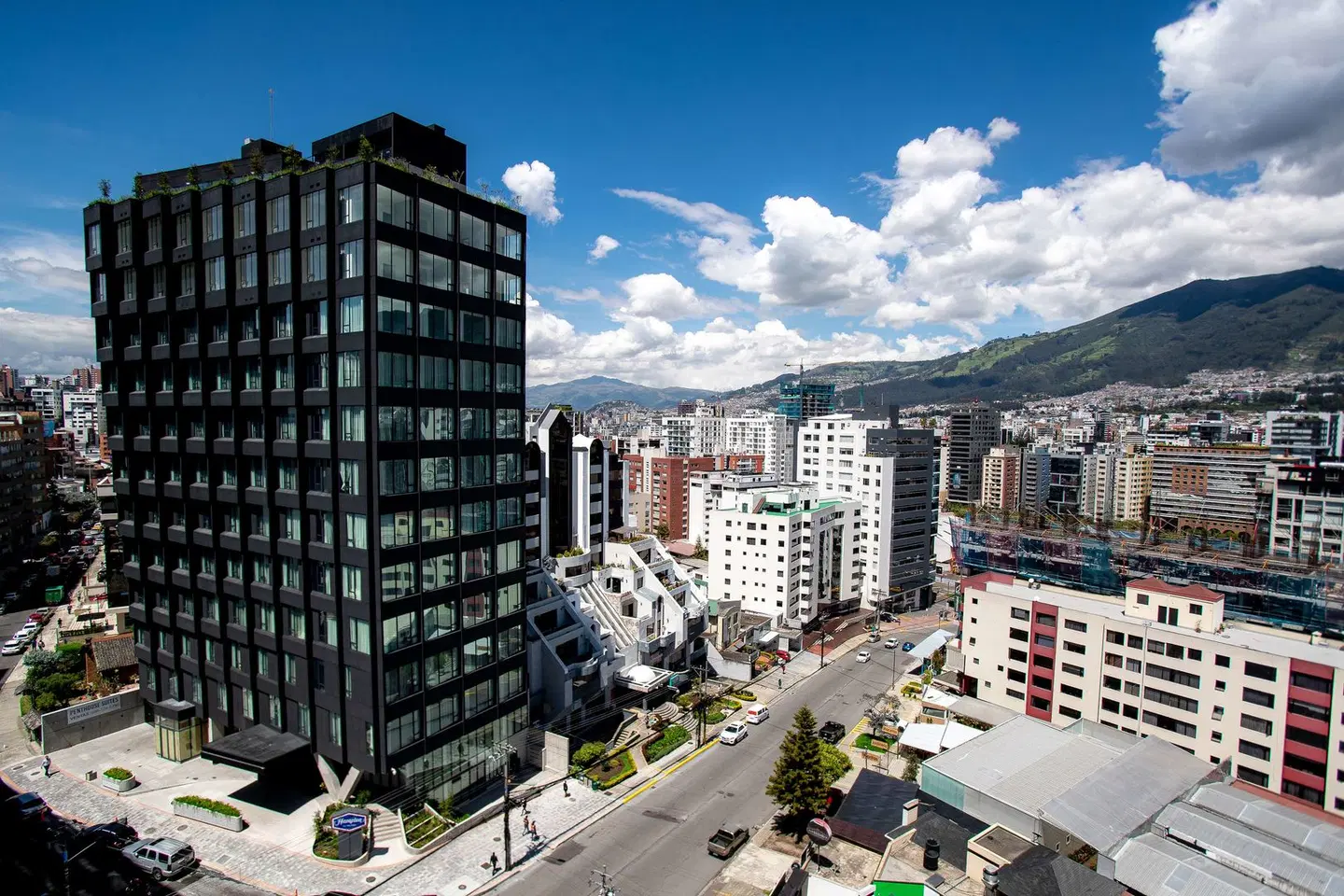Hampton By Hilton Quito La Carolina Park EXTERIOR