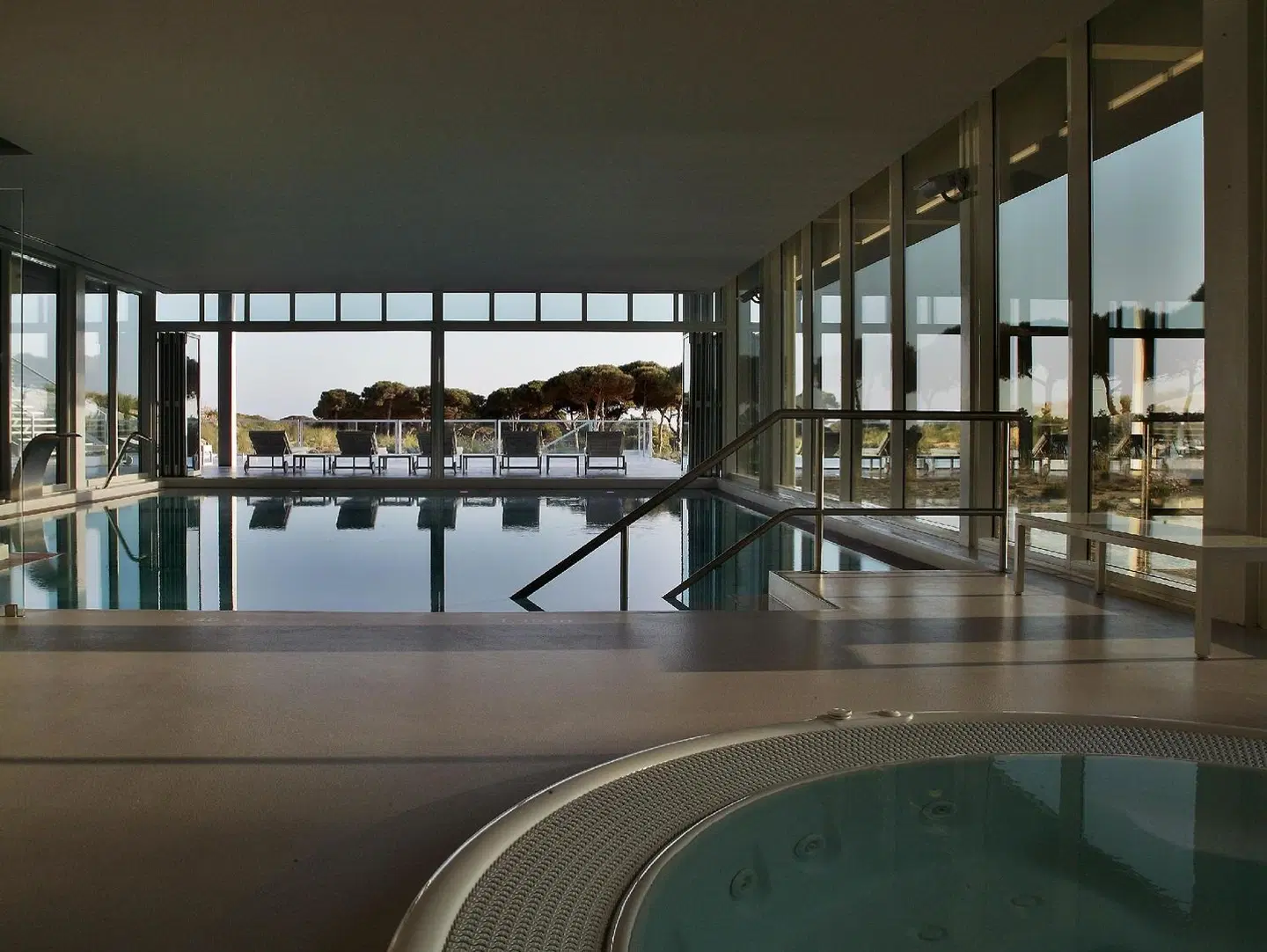 The Oitavos Hallenbad
