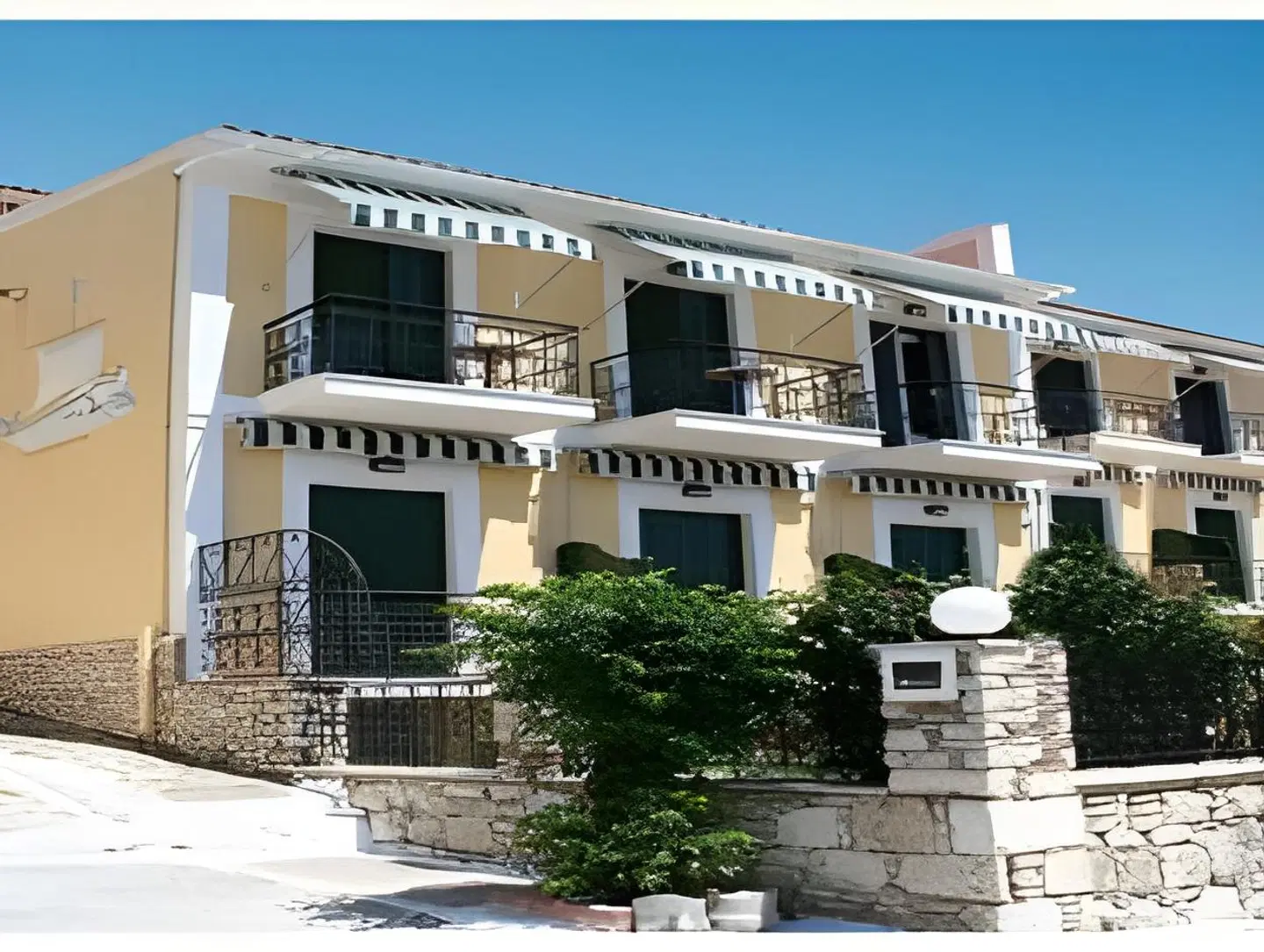 Samaina EXTERIOR