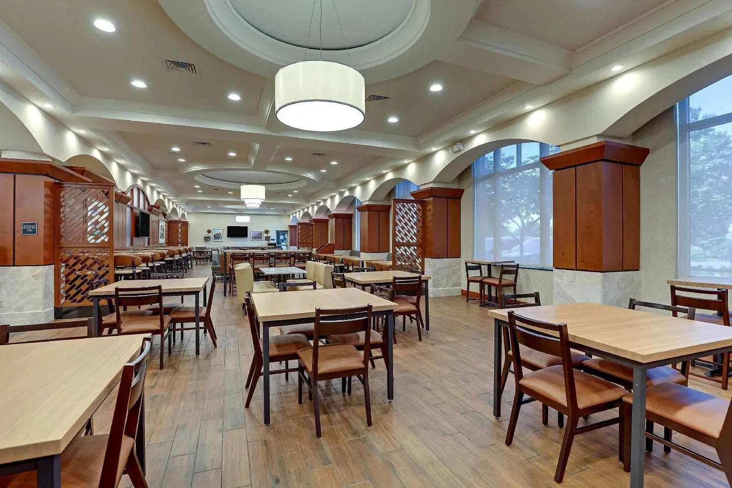 Drury Plaza Hotel - Franklin Restaurant