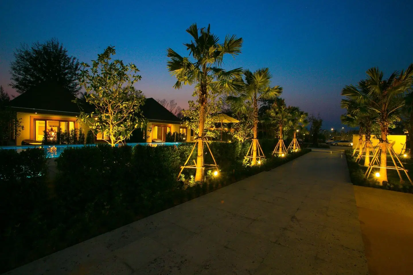 Triple Tree Beach Resort Garten