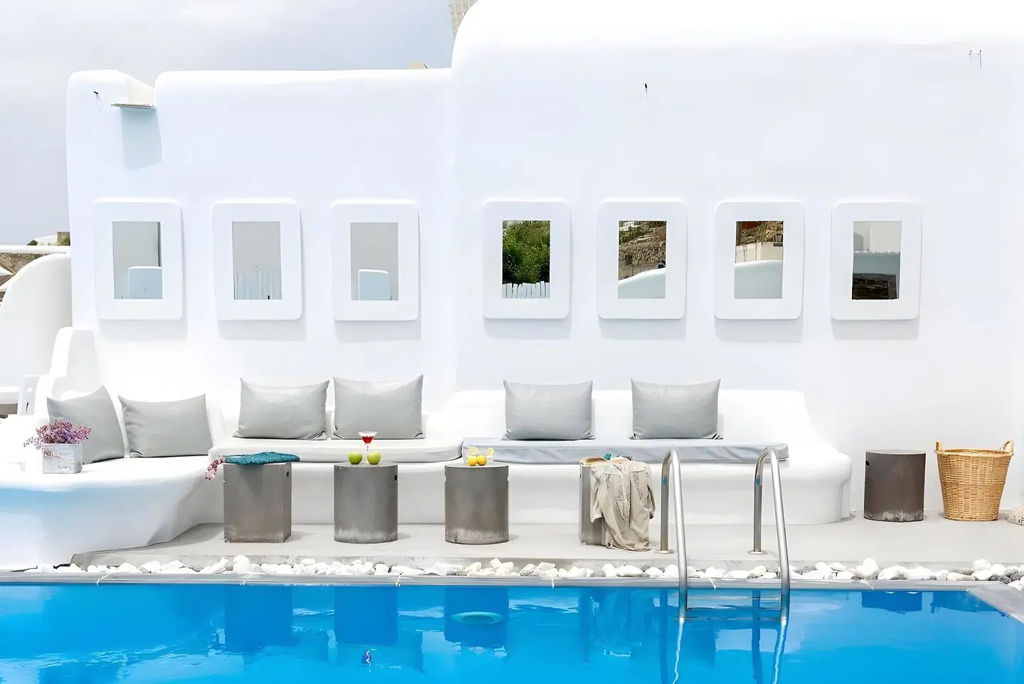 Flaskos Studios OUTDOOR_POOL