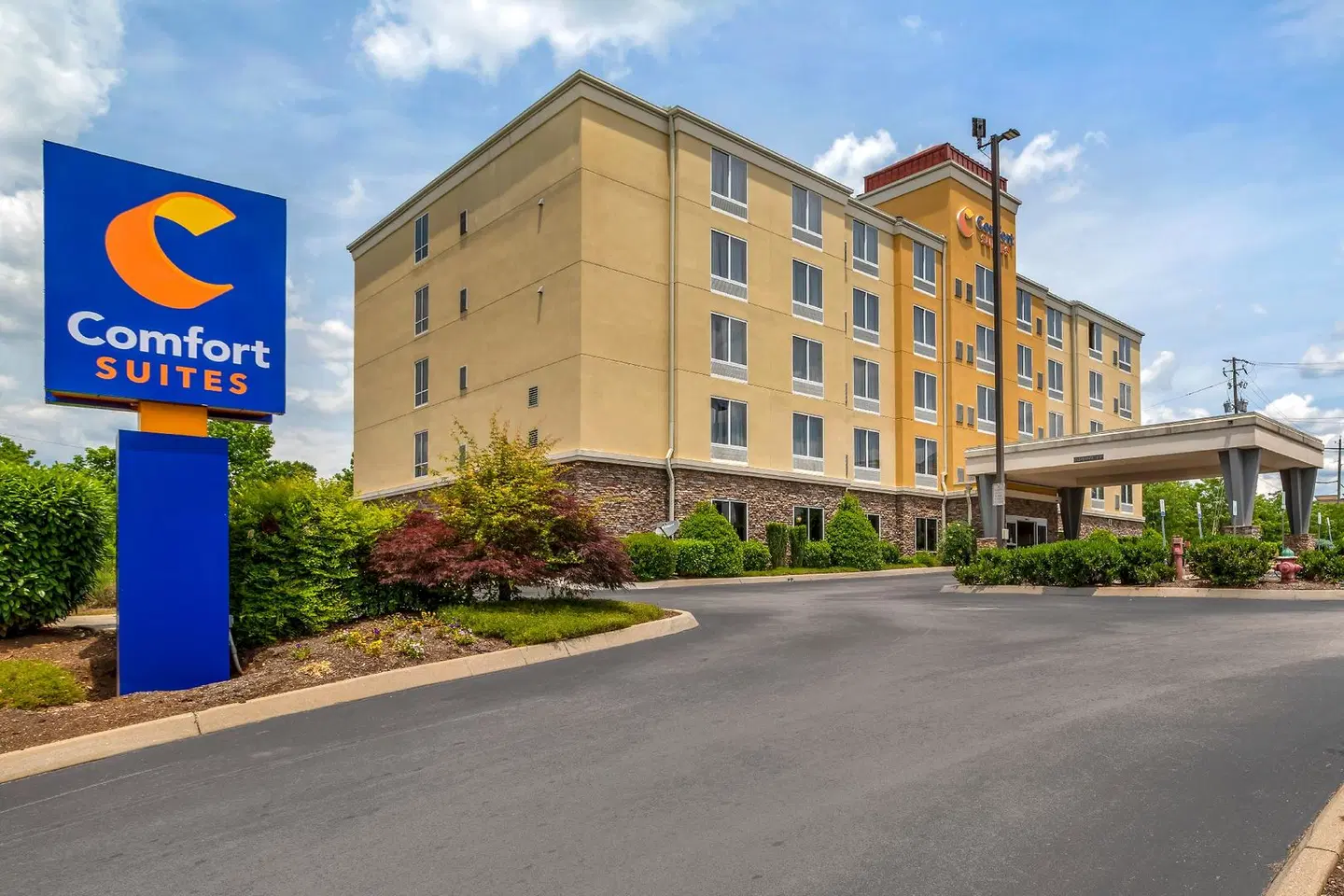 Comfort Suites North Knoxville EXTERIOR