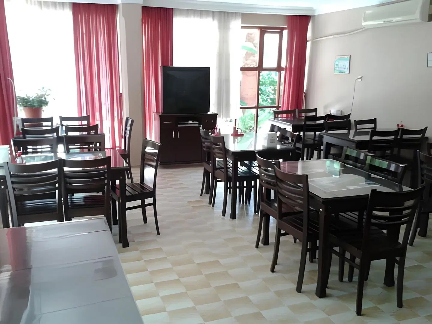 Kartal Hotel Restaurant