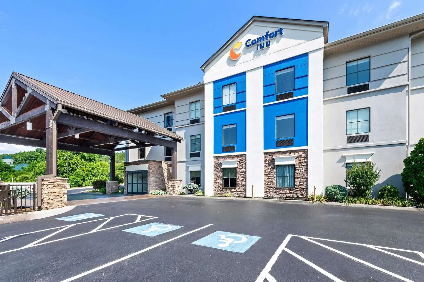 Comfort Inn Harriman EXTERIOR