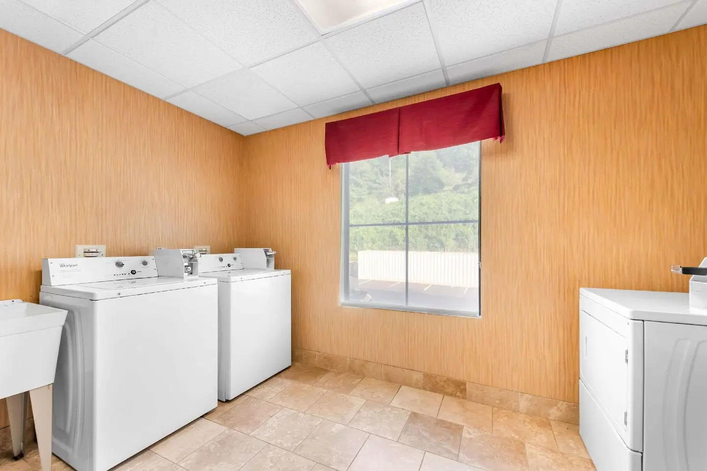 Comfort Inn Harriman MODEL_IMPRESSION