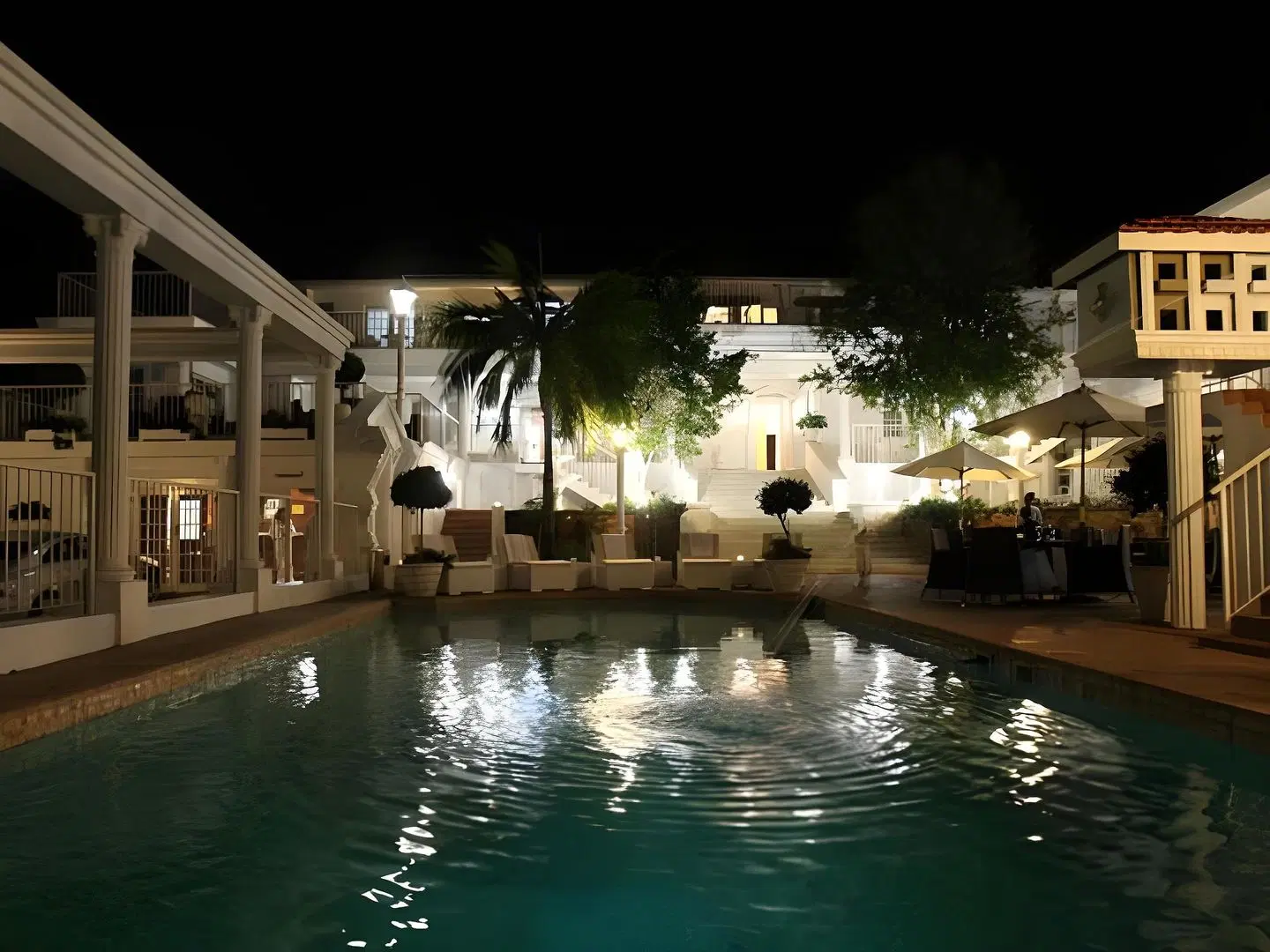 Emakhosini Boutique Hotel Hallenbad