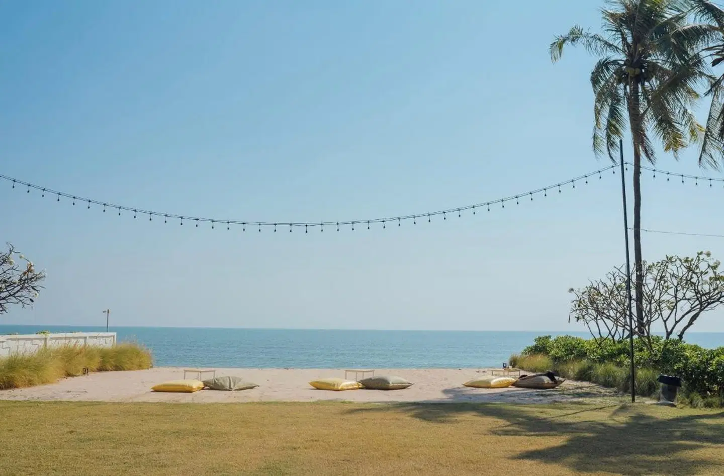 Rain Chaam Huahin Strand
