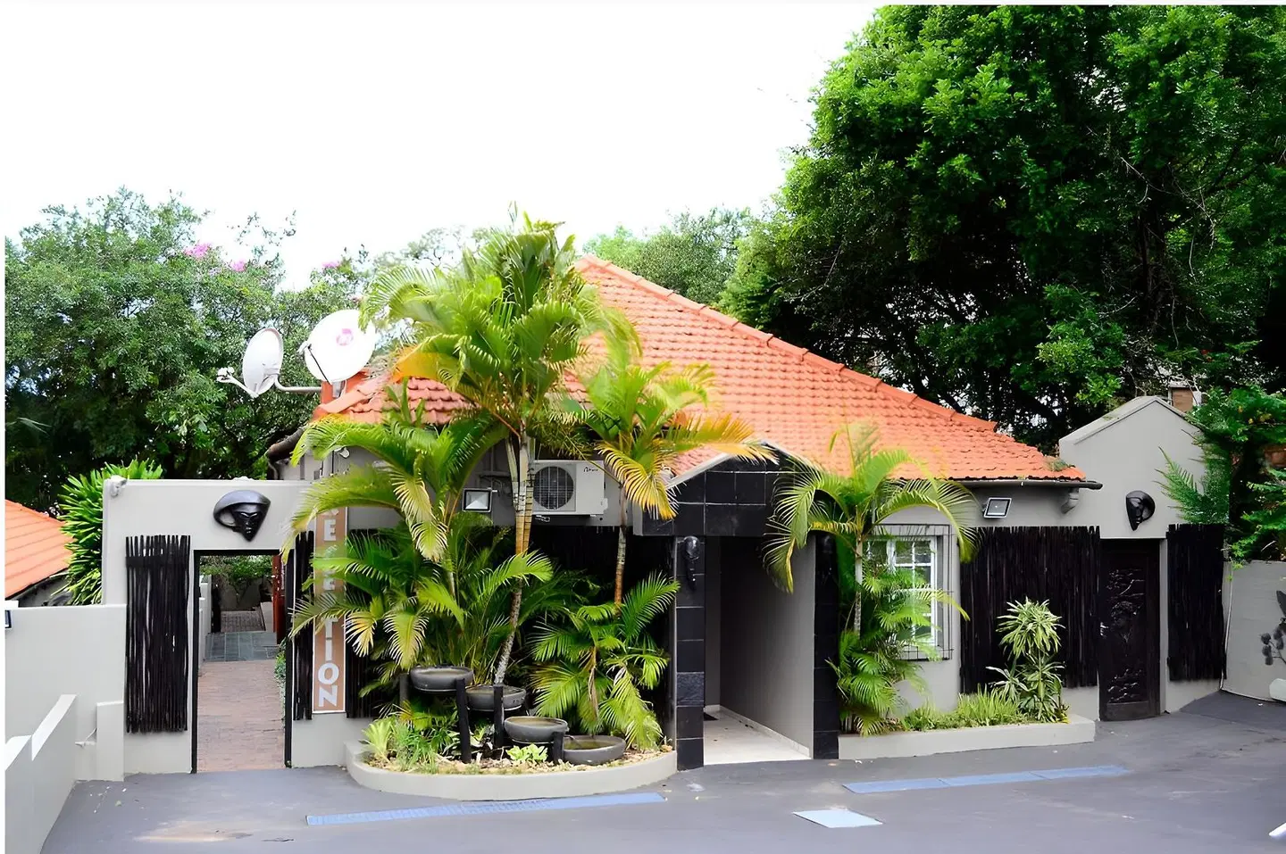 Laletsa Lodge EXTERIOR