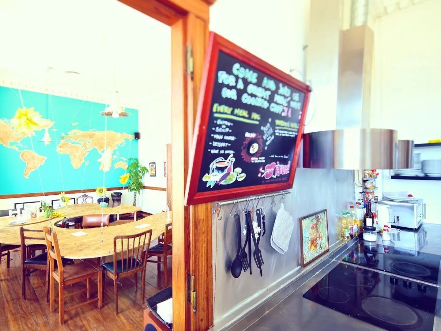 Sunset Destination Hostel Bar