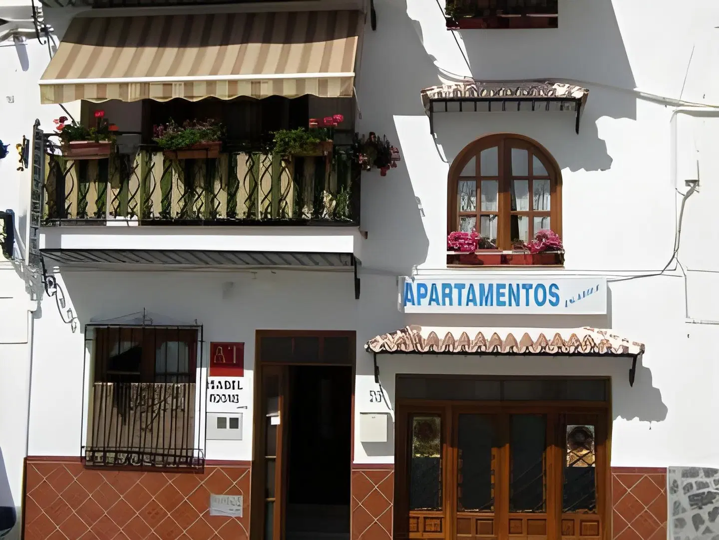 Apartamentos Isabel EXTERIOR