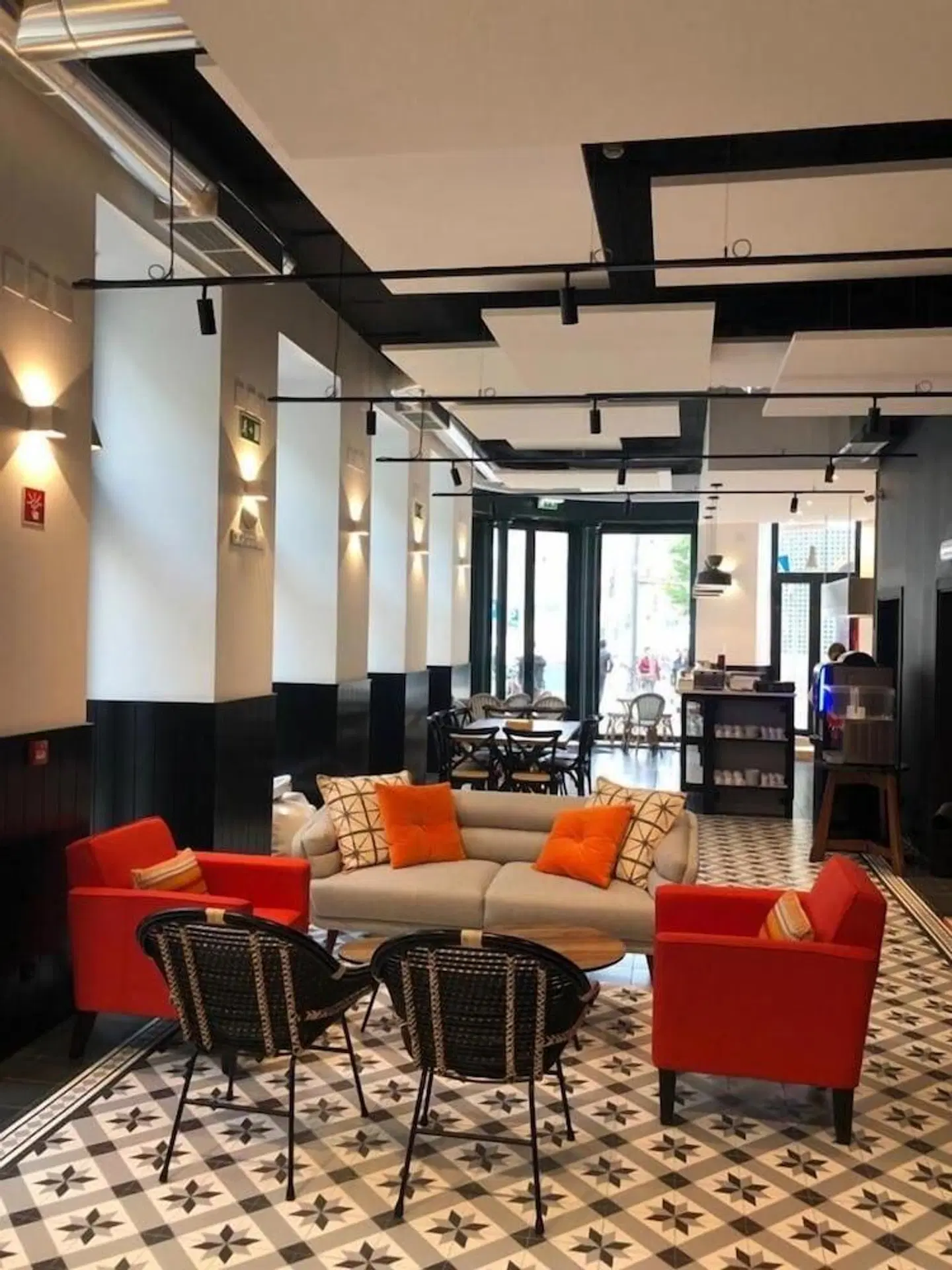Be Lisbon Hostel Intendente Bar
