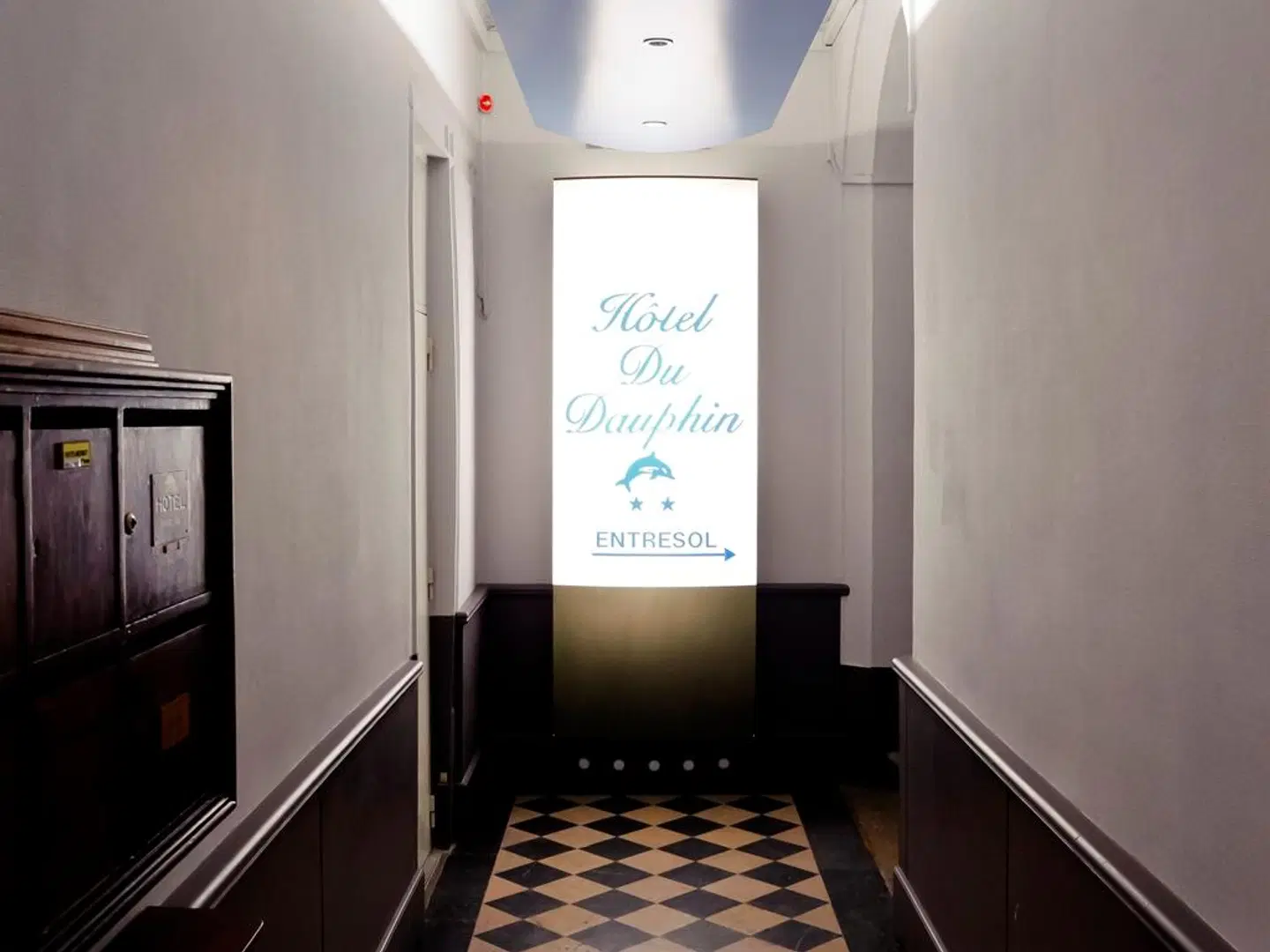 du Dauphin LOUNGE_LOBBY