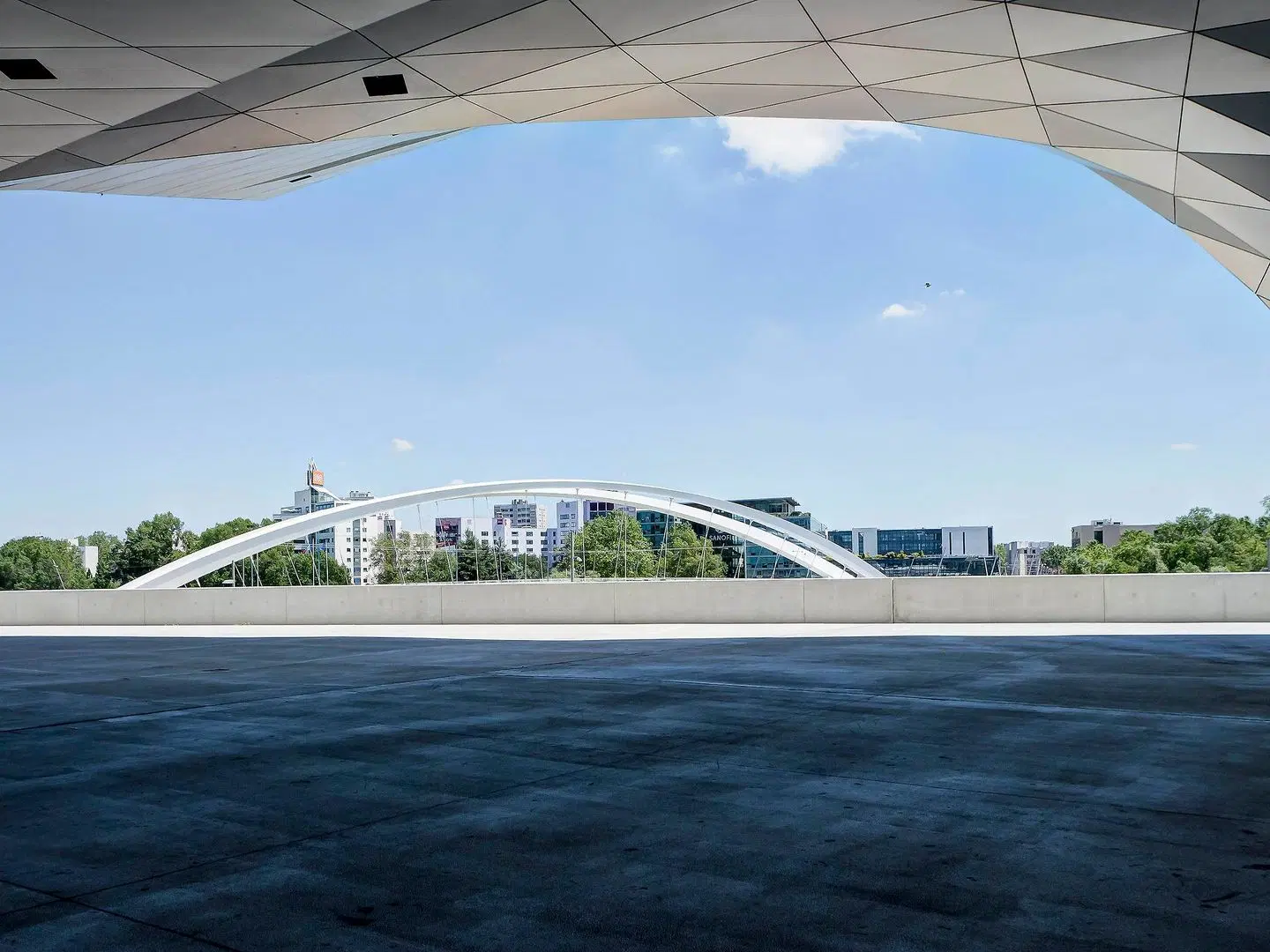 ibis Lyon Gerland Musée des Confluences EXTERIOR