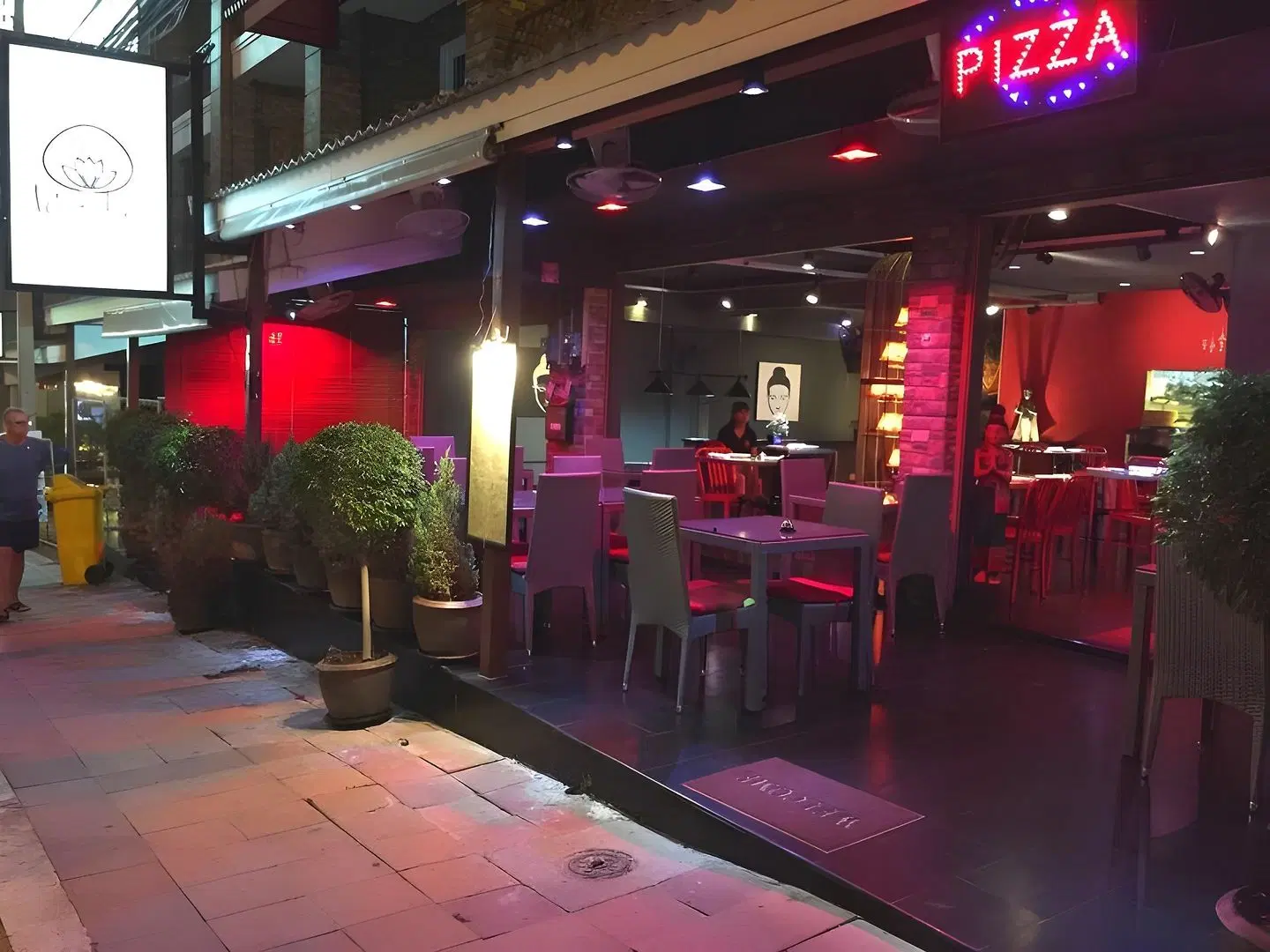 Lotus-Bar Bar