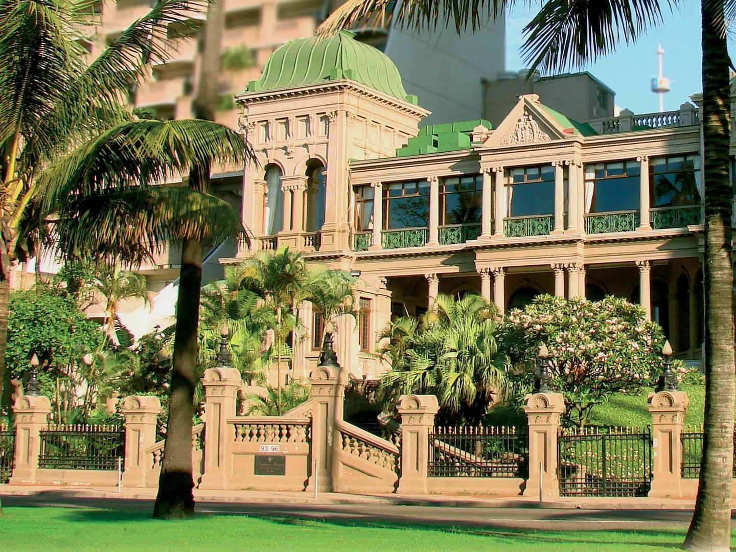 Durban Manor Hotel and Conference Centre EXTERIOR