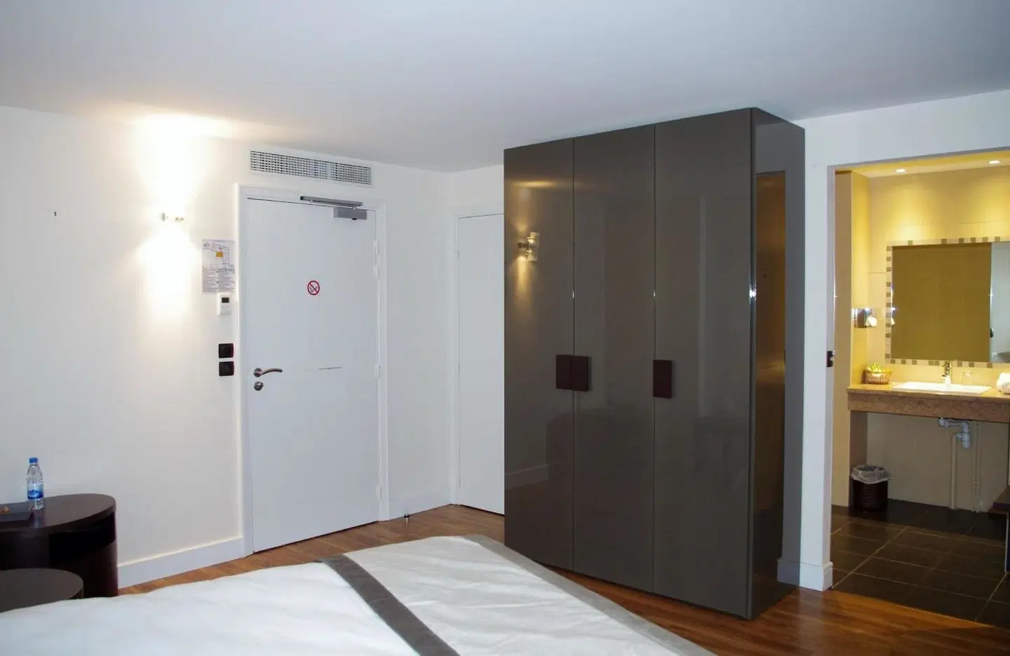 Le Place Neuve ROOM_EXAMPLE