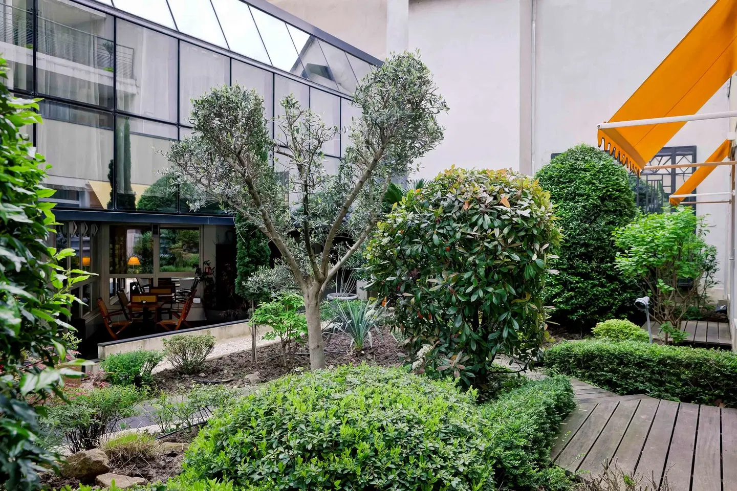 Best Western Crequi Lyon Part Dieu Garten