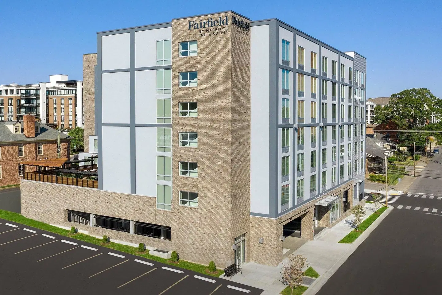 Fairfield Inn & Suites by Marriott Nashville Near Vanderbilt EXTERIOR