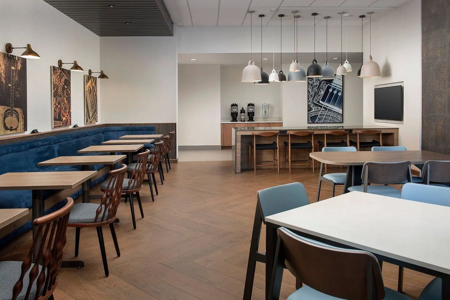 Fairfield Inn & Suites by Marriott Nashville Near Vanderbilt Bar