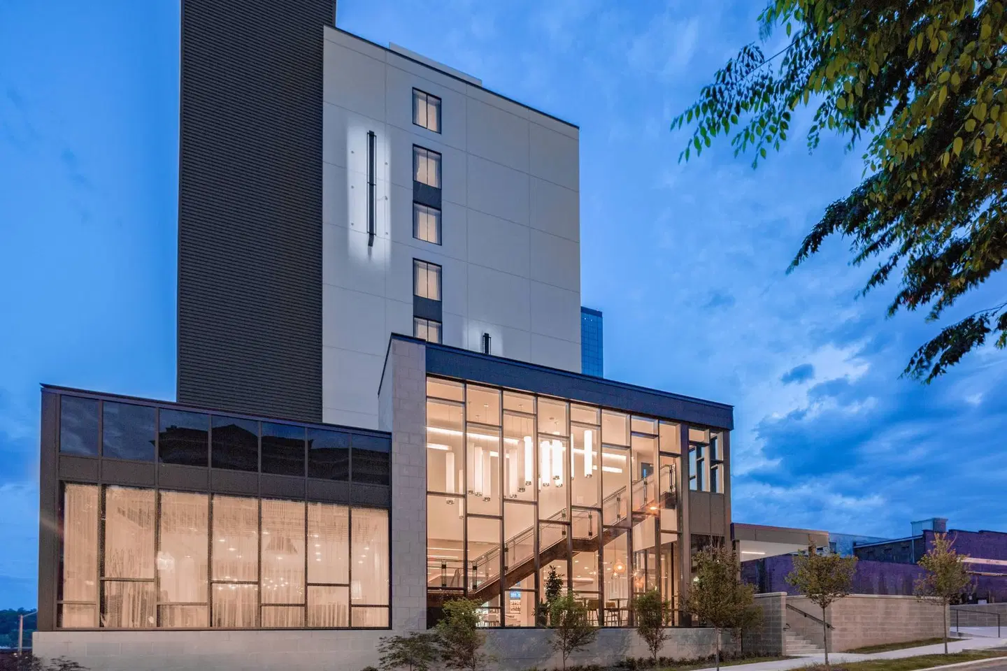 Courtyard by Marriott Knoxville Downtown EXTERIOR