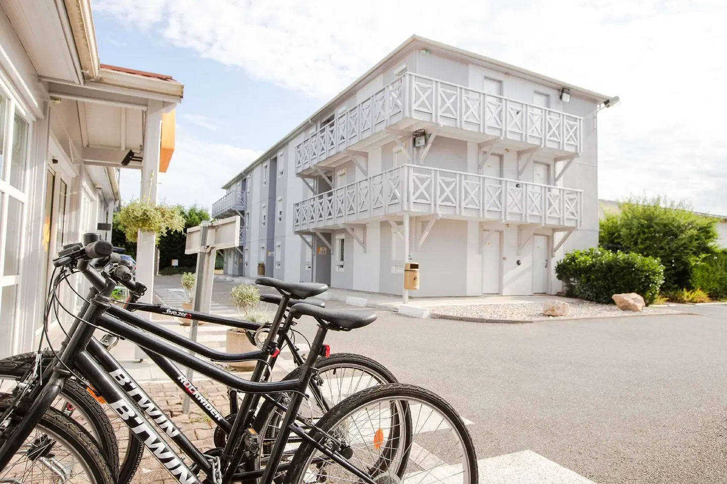 Première Classe Lyon Sud - Pierre Bénite EXTERIOR