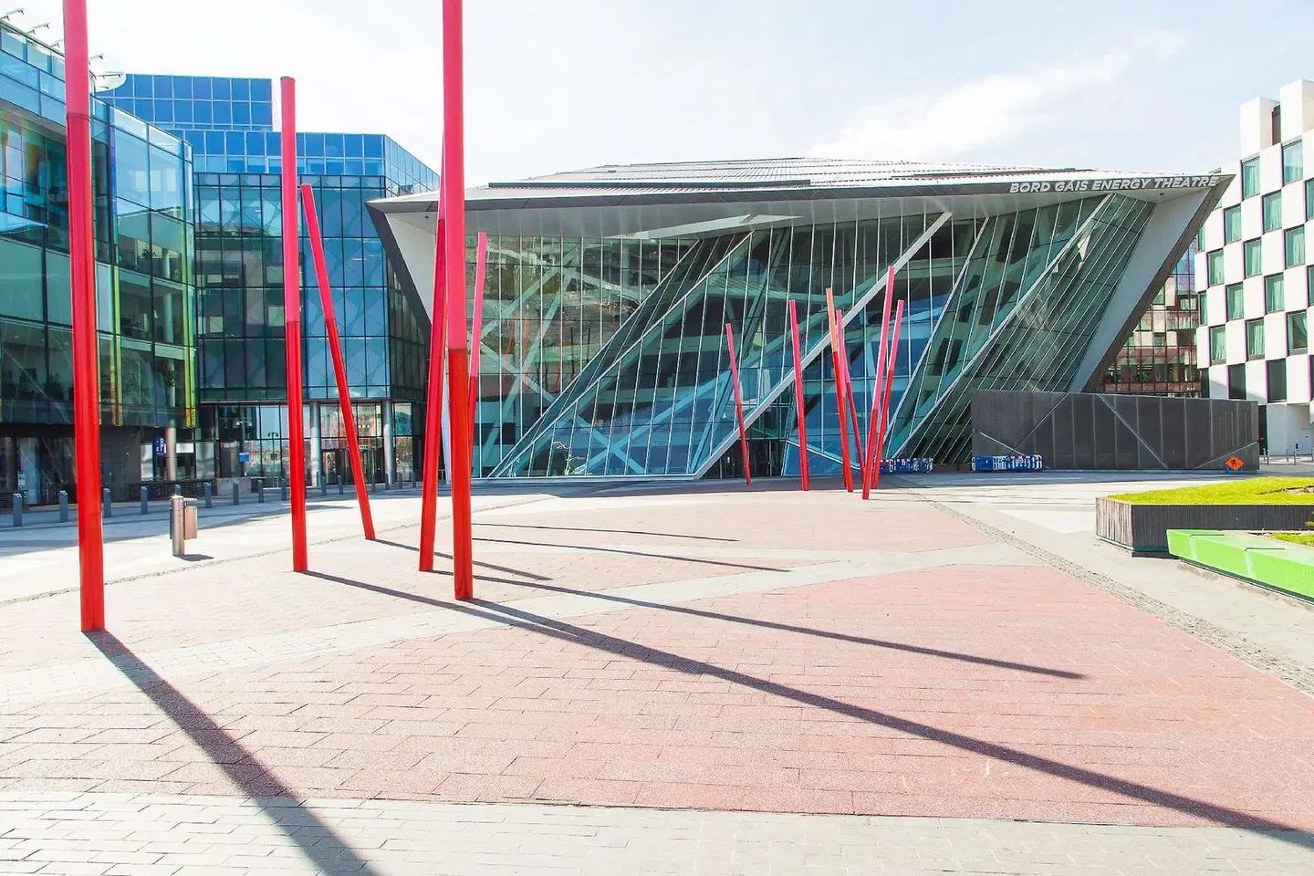 Hilton Garden Inn Dublin Custom House Terrasse