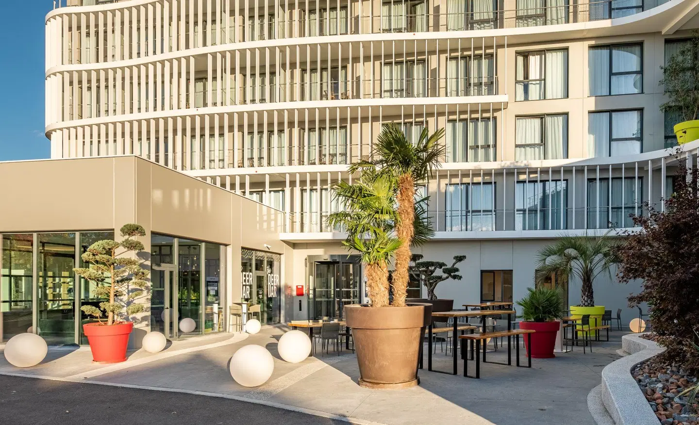 Kyriad Lyon Ouest - Limonest Terrasse