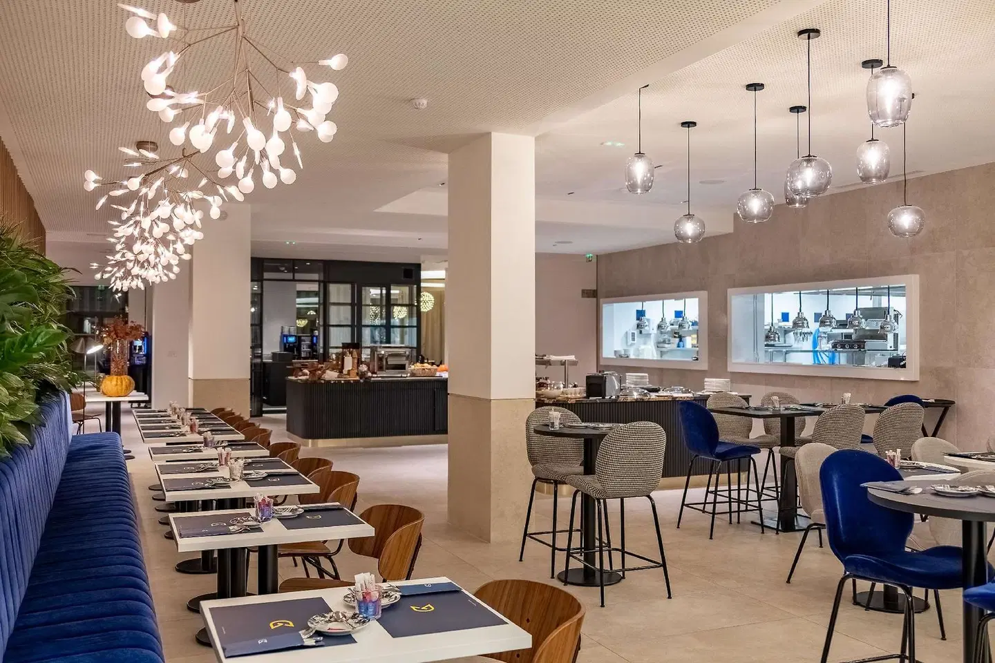 Golden Tulip Lyon Ouest Techlid - Hotel & Spa Bar