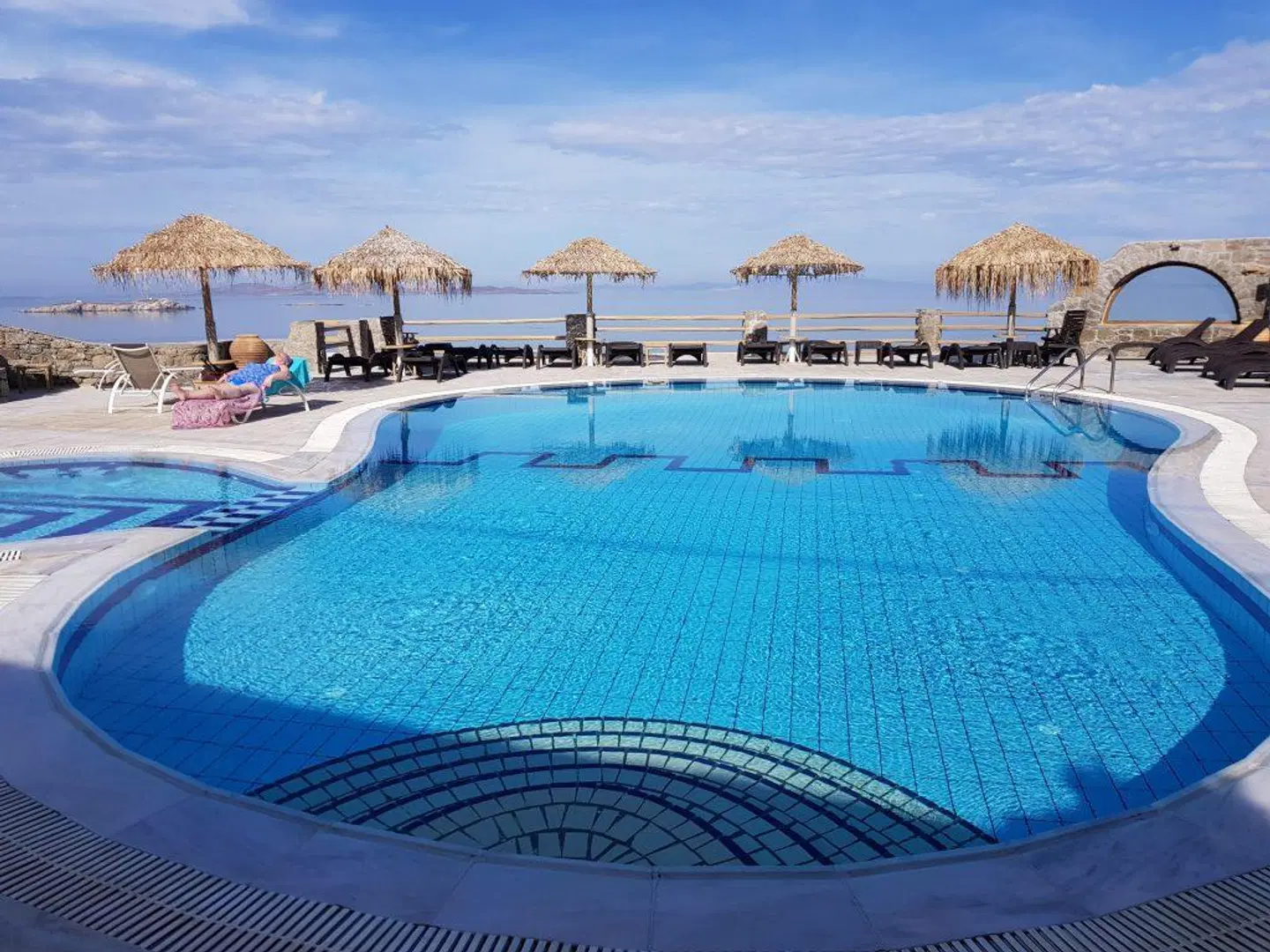 Gorgona OUTDOOR_POOL