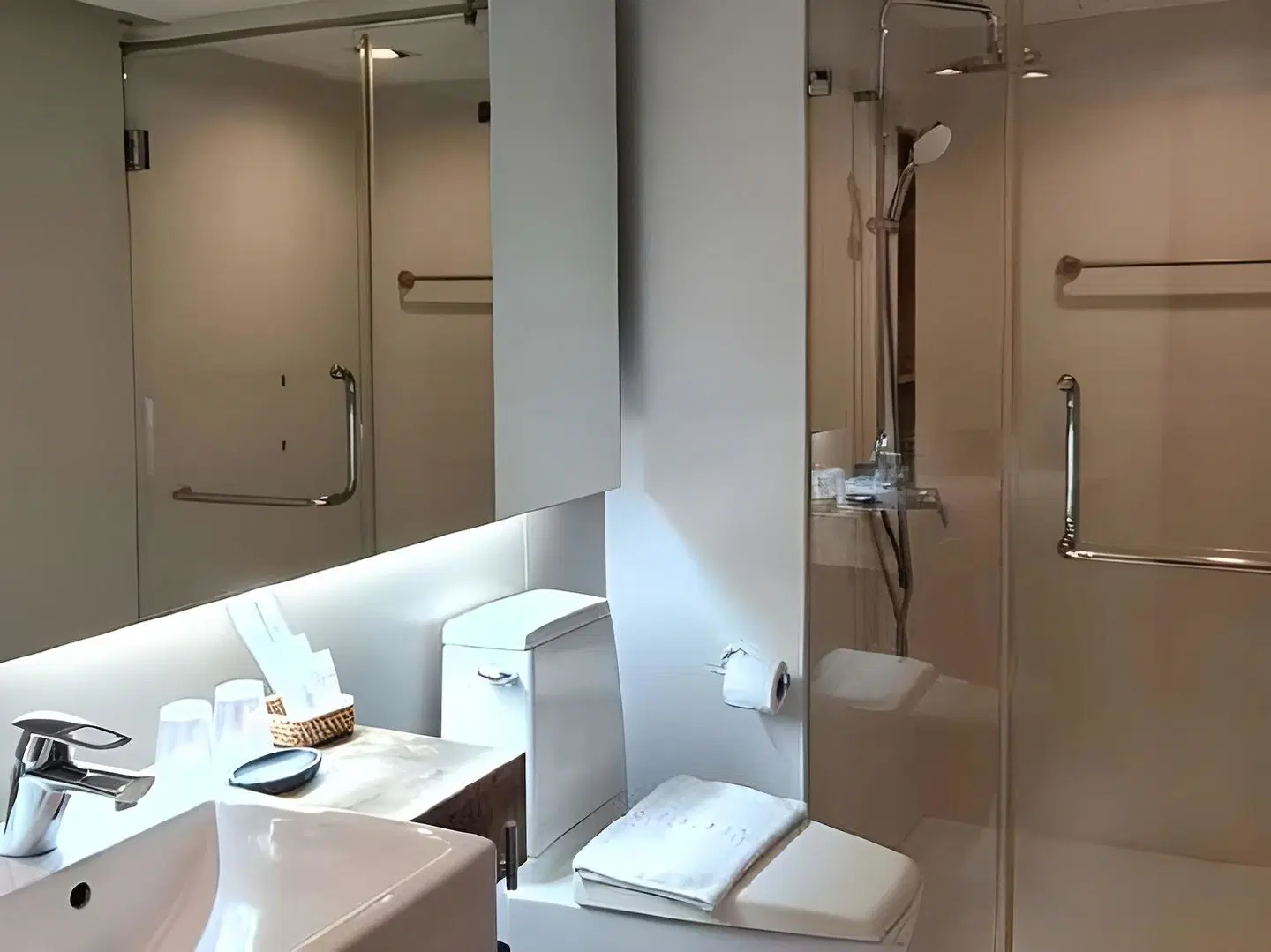 W14 Pattaya Badezimmer
